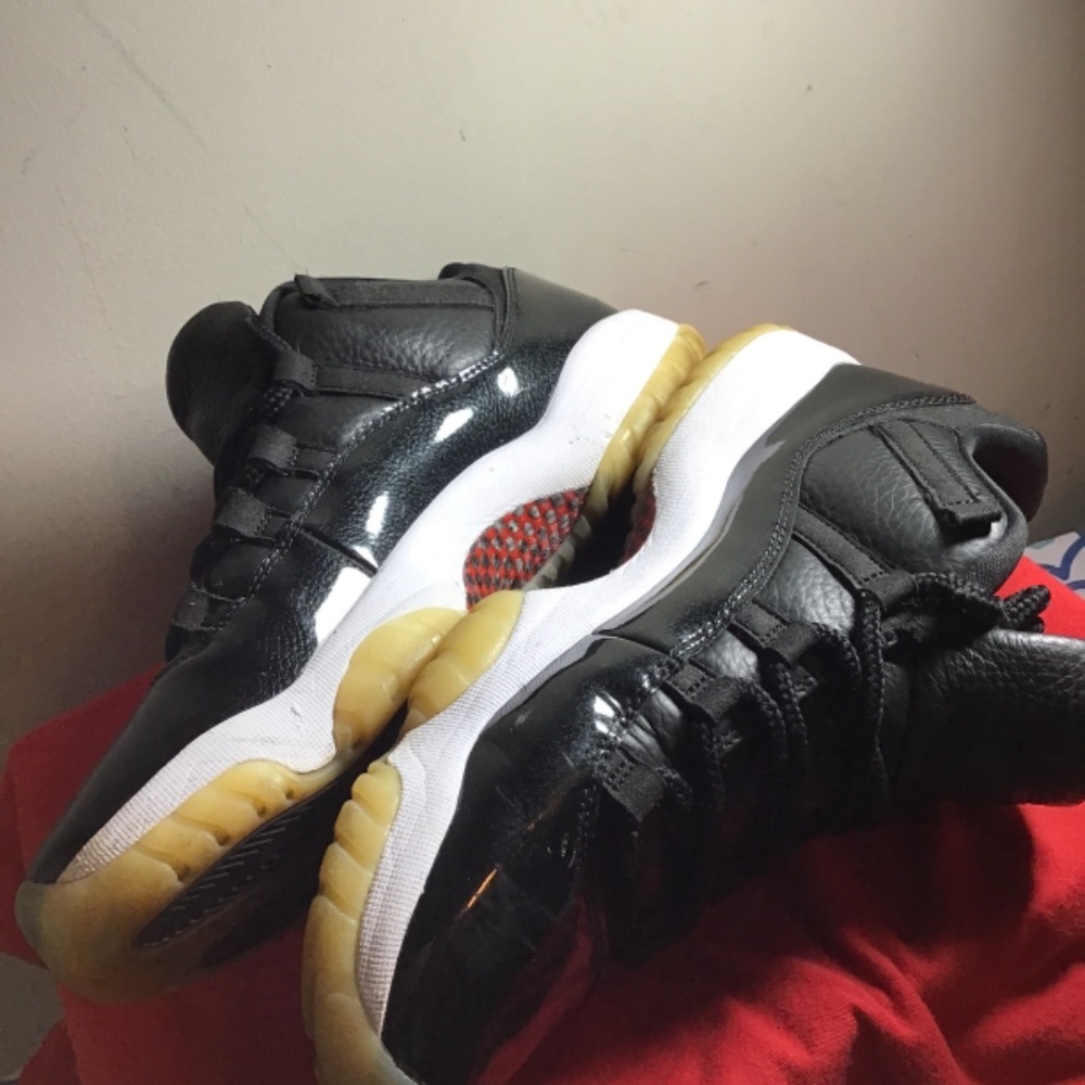 🔥Air Jordan 11 Retro Low 72-10 , size 10.5, black/gym, Red white sail, see pics - Picture 6 of 10